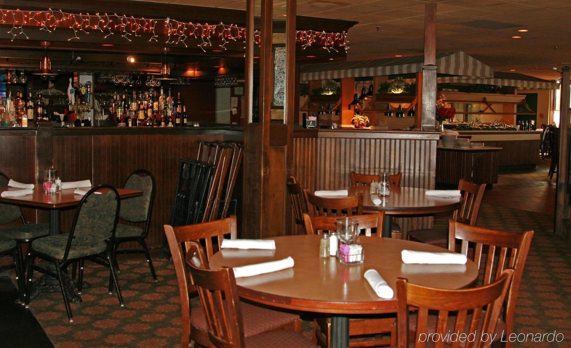 Holiday Inn Perrysburg French Quarter Restoran foto
